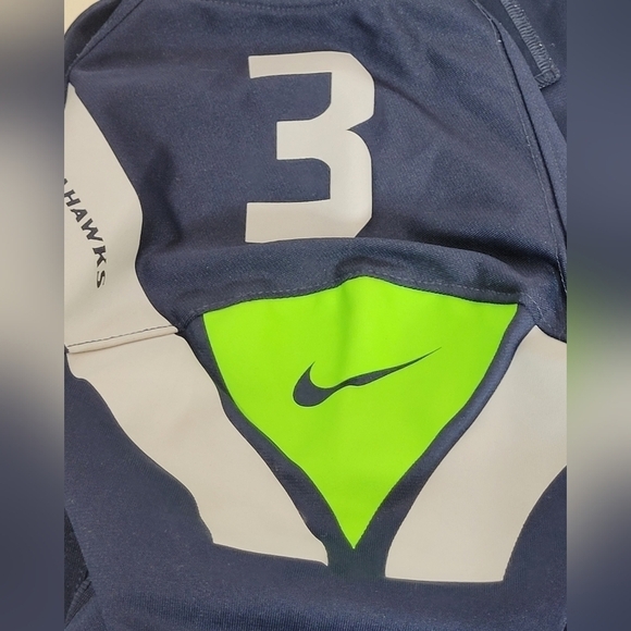 Seattle Seahawks Russell Wilson #3 Jersey - Size M - Picture 4 of 14